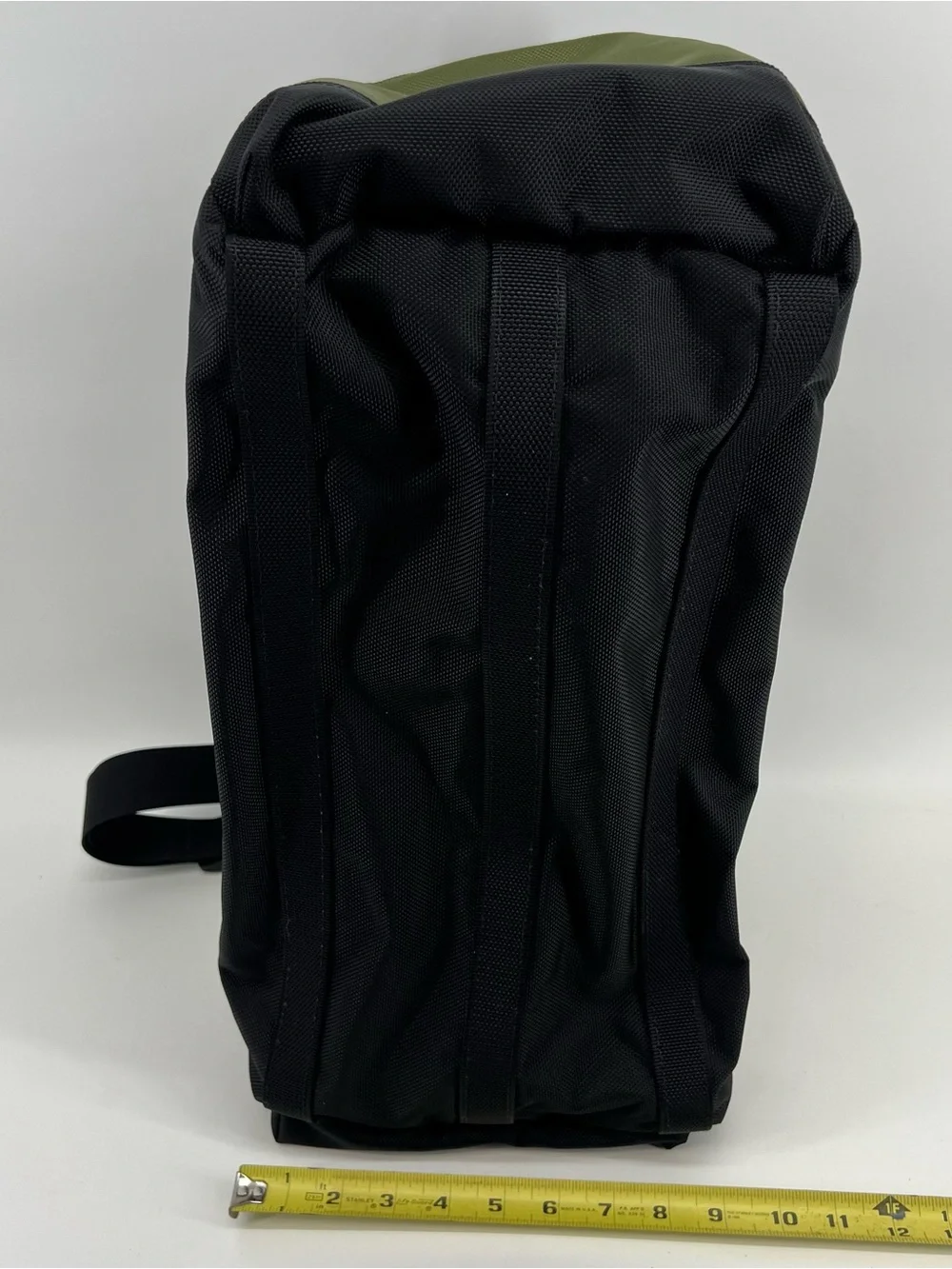 GOBI Duffle Bag Olive Drab Green Black Adjustable Straps Solid 19 X 12 X 14.5